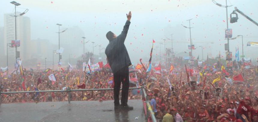 ¡Hugo Chávez seguirá vivo en el corazón y en la conciencia de los que luchan!