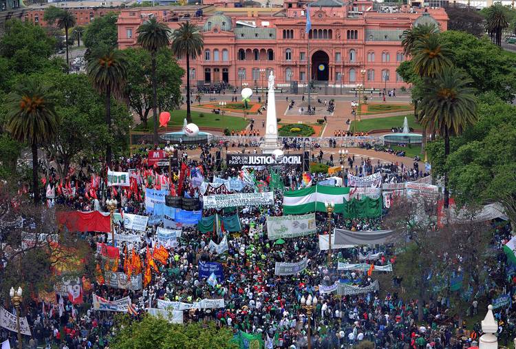 La CTA y la Multisectorial marcharon a Plaza de Mayo: ¡Basta de represión! ¡Fuera Chevron de la Argentina!